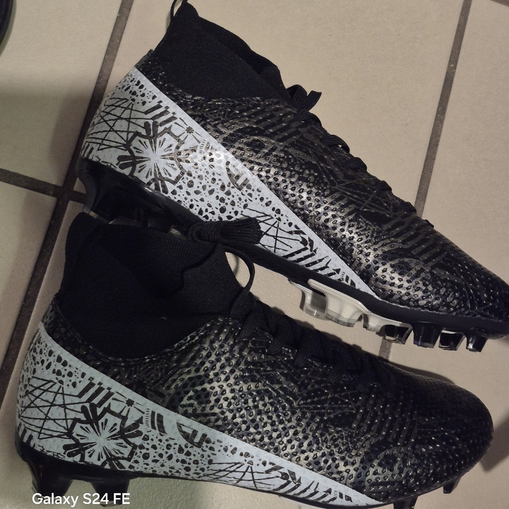 Gold And Black Patterned Soccer Cleats